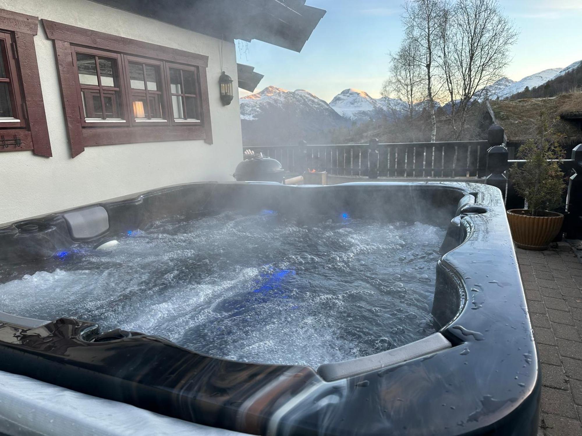 Roalden Mountain Lodge Stranda  Esterno foto
